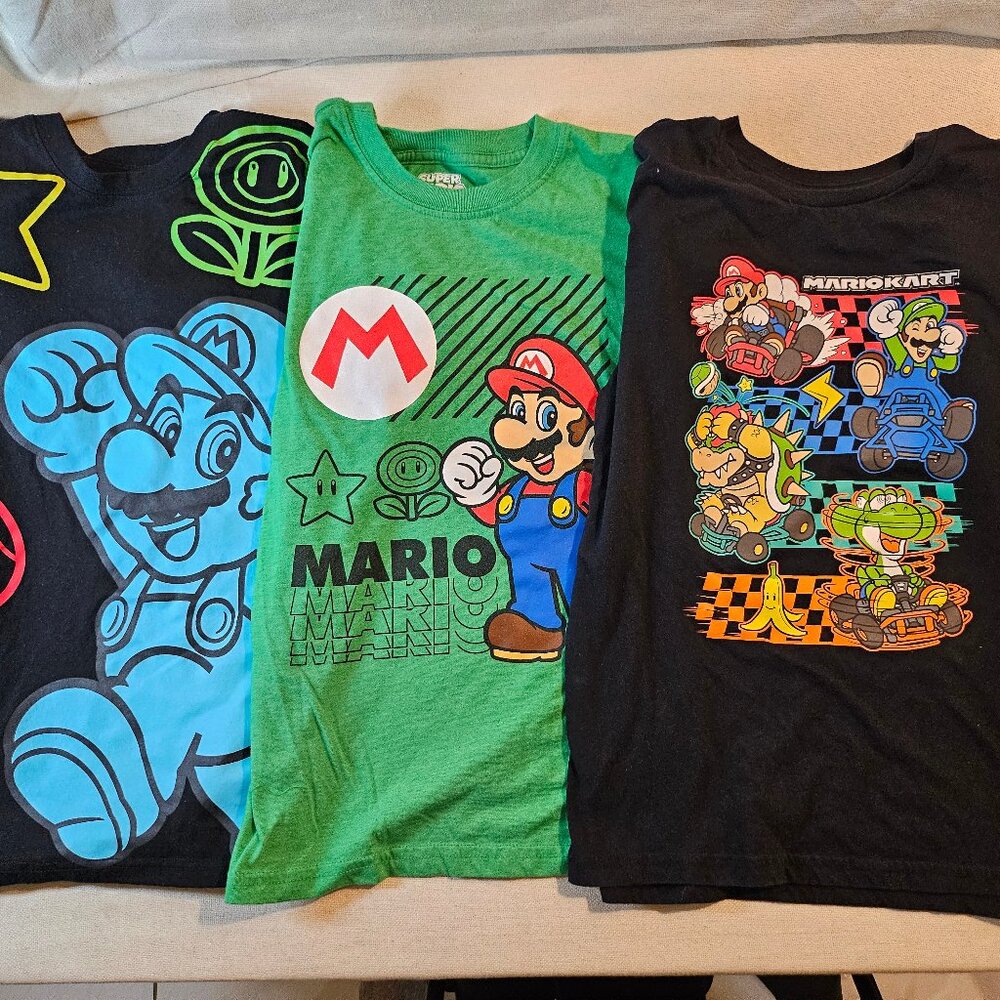 Super Mario Kids (3) Short Sleeve Tee Shirts - Size L (10-12)